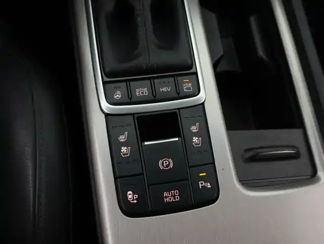 Harmaa Farmari, Kia Optima – KVM-357
