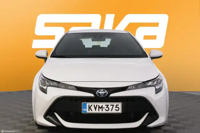 Valkoinen Viistoperä, Toyota Corolla – KVM-375