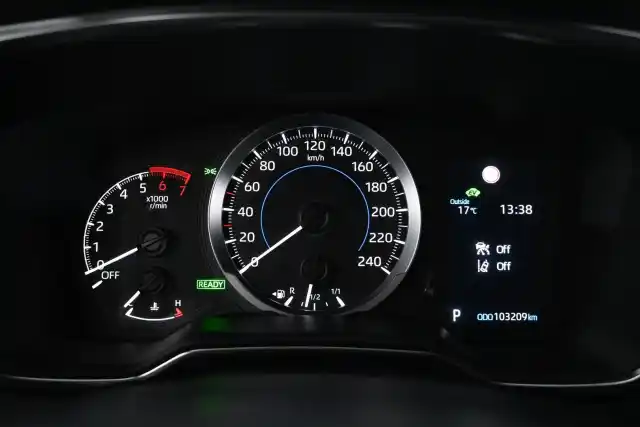Valkoinen Viistoperä, Toyota Corolla – KVM-375
