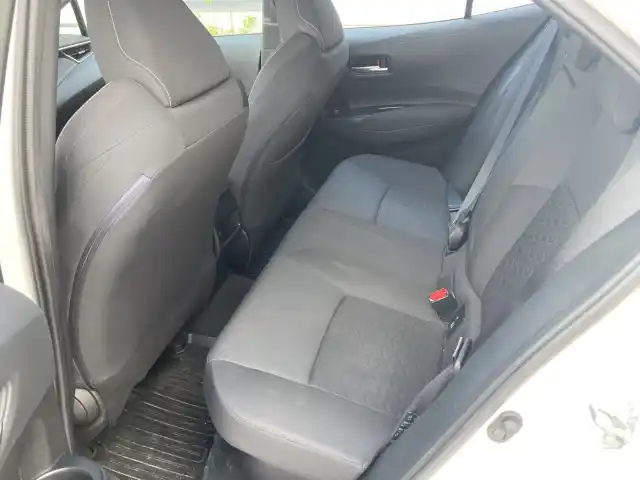 Valkoinen Viistoperä, Toyota Corolla – KVM-375