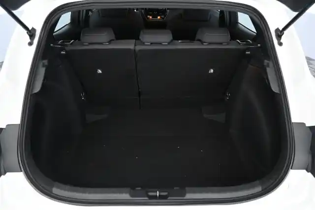 Valkoinen Viistoperä, Toyota Corolla – KVM-375