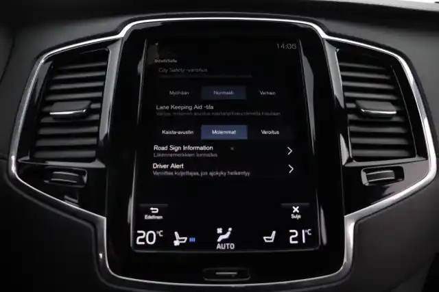 Valkoinen Maastoauto, Volvo XC90 – KVP-108