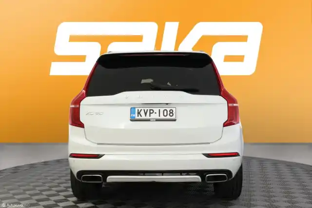 Valkoinen Maastoauto, Volvo XC90 – KVP-108