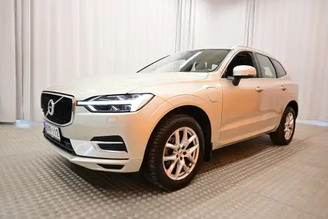 Beige Maastoauto, Volvo XC60 – KVP-112