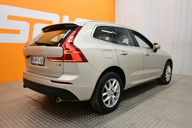 Beige Maastoauto, Volvo XC60 – KVP-112