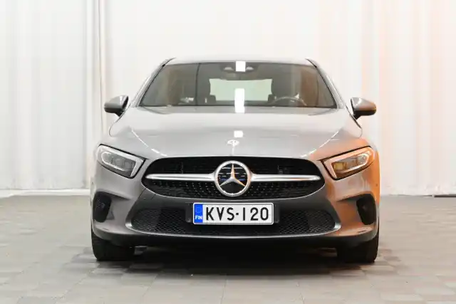 Violetti Sedan, Mercedes-Benz A – KVS-120