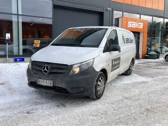 Valkoinen Pakettiauto, Mercedes-Benz Vito – KVT-318