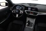 Musta Farmari, BMW 330 – KVU-642, kuva 13
