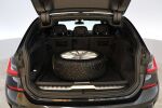 Musta Farmari, BMW 330 – KVU-642, kuva 10