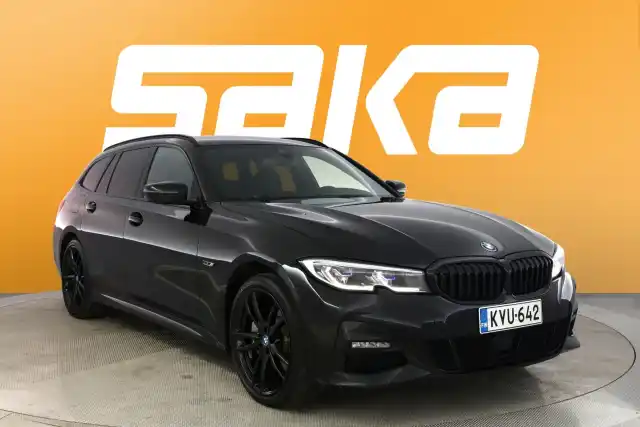 Musta Farmari, BMW 330 – KVU-642