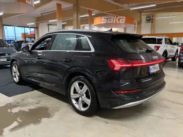 Musta Farmari, Audi e-tron – KVV-635