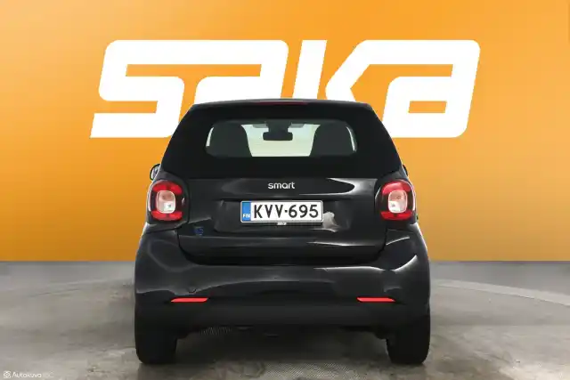 Musta Avoauto, smart fortwo – KVV-695