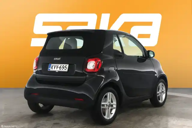 Musta Avoauto, smart fortwo – KVV-695