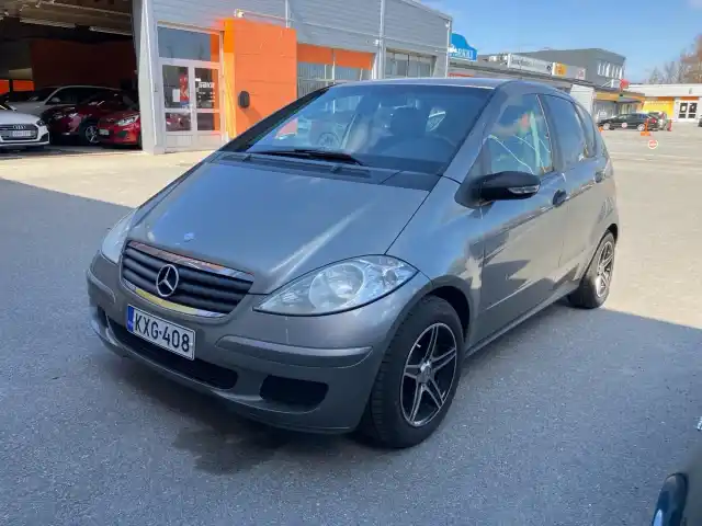 Harmaa Tila-auto, Mercedes-Benz A – KXG-408