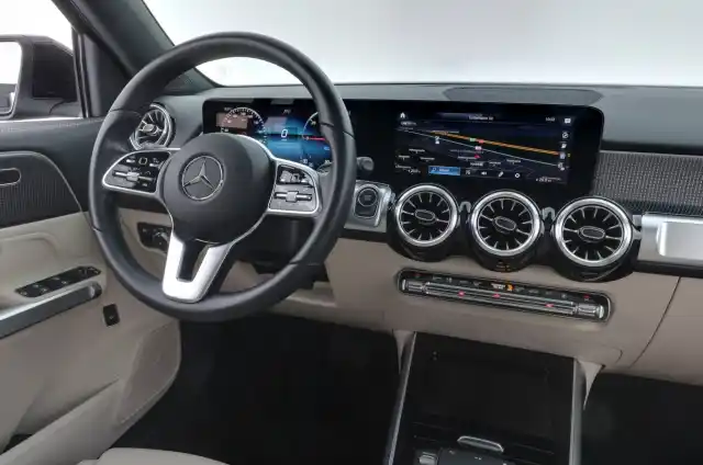 Musta Maastoauto, Mercedes-Benz EQB – KXH-254