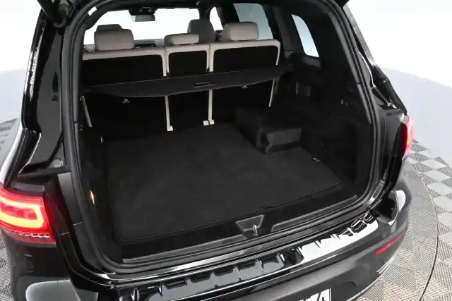 Musta Maastoauto, Mercedes-Benz EQB – KXH-254