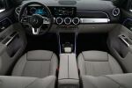 Musta Maastoauto, Mercedes-Benz EQB – KXH-254, kuva 18