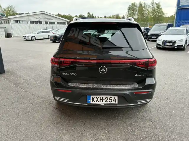 Musta Maastoauto, Mercedes-Benz EQB – KXH-254