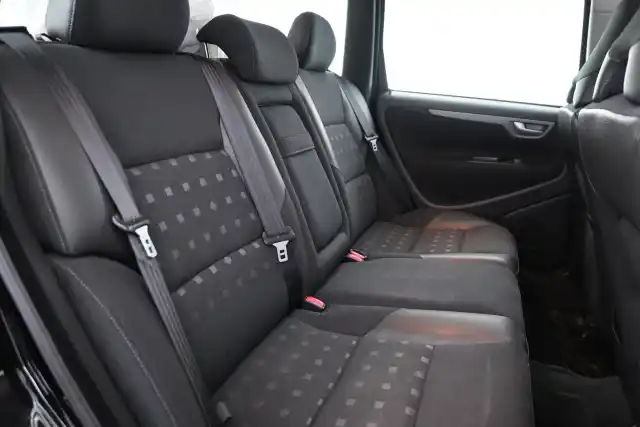 Musta Farmari, Volvo V70 – LBI-362