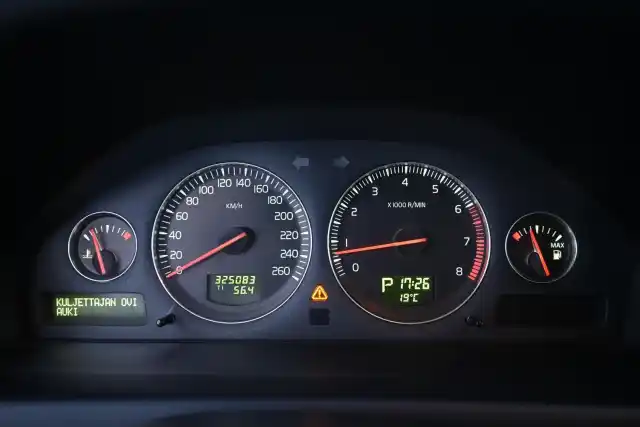 Musta Farmari, Volvo V70 – LBI-362
