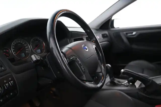 Musta Farmari, Volvo V70 – LBI-362