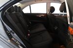 Harmaa Sedan, Mercedes-Benz E – LBY-959, kuva 14