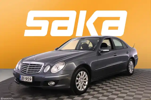 Harmaa Sedan, Mercedes-Benz E – LBY-959
