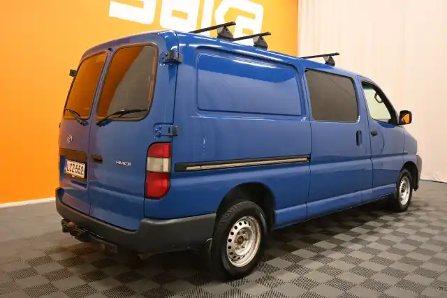 Sininen Pakettiauto, Toyota Hiace – LCZ-552