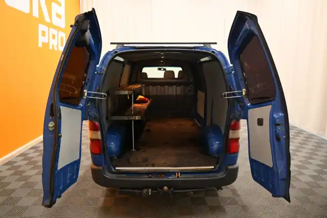 Sininen Pakettiauto, Toyota Hiace – LCZ-552