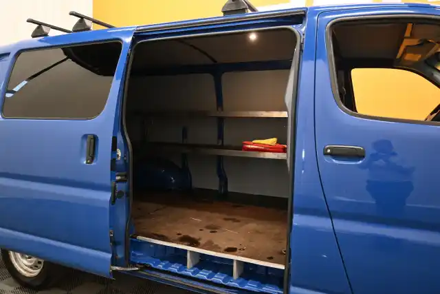 Sininen Pakettiauto, Toyota Hiace – LCZ-552