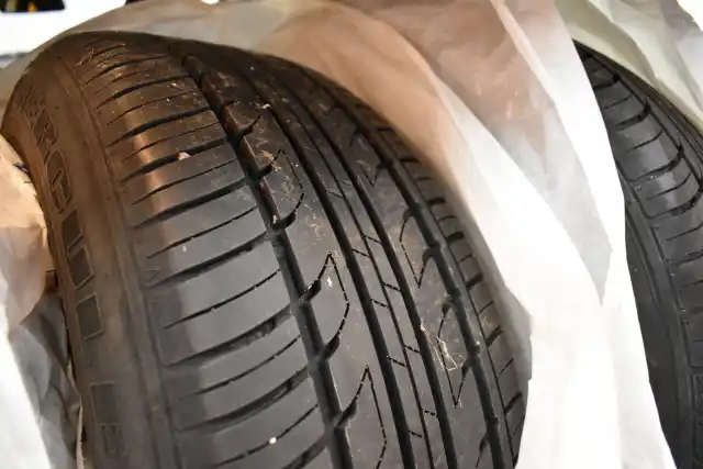 Sininen Farmari, Volvo V70 – LEF-286