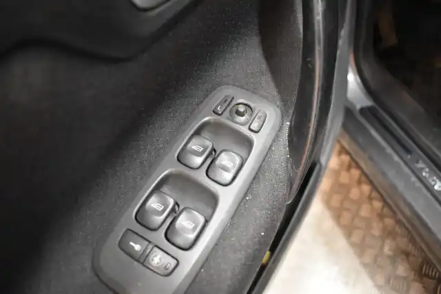 Sininen Farmari, Volvo V70 – LEF-286