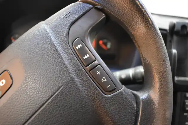 Sininen Farmari, Volvo V70 – LEF-286