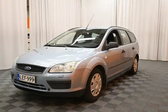 Sininen Farmari, Ford Focus – LEF-999