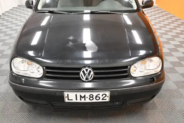 Musta Viistoperä, Volkswagen Golf – LIM-862