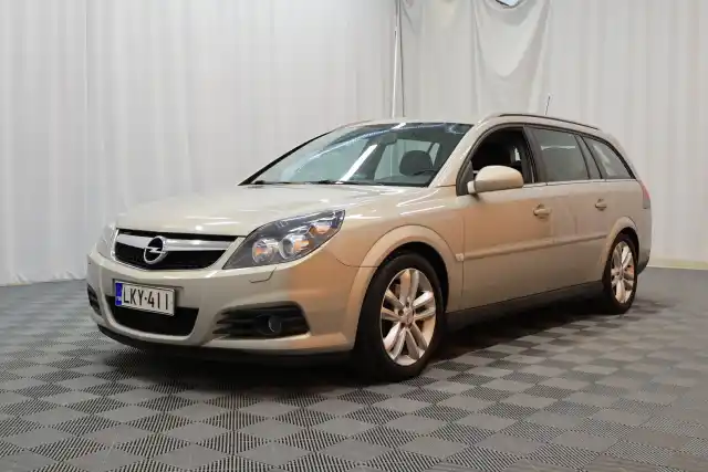 Ruskea (beige) Farmari, Opel Vectra – LKY-411