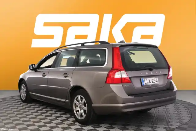 Harmaa Farmari, Volvo V70 – LLK-294