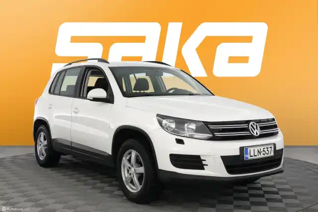 Valkoinen Maastoauto, Volkswagen Tiguan – LLN-537