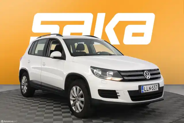 Valkoinen Maastoauto, Volkswagen Tiguan – LLN-537