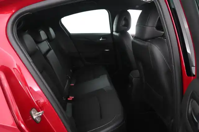 Punainen Viistoperä, Citroen DS4 – LLO-311