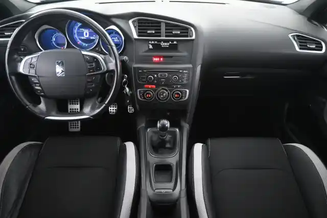 Punainen Viistoperä, Citroen DS4 – LLO-311