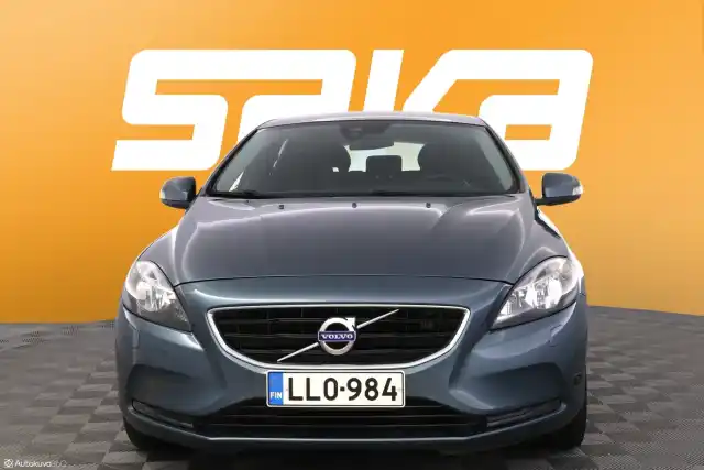 Sininen Viistoperä, Volvo V40 – LLO-984