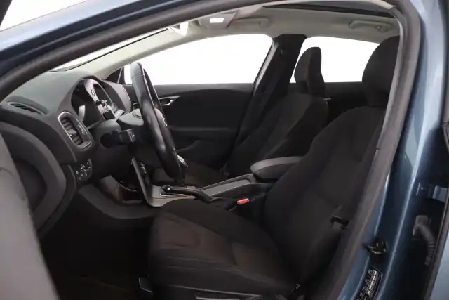 Sininen Viistoperä, Volvo V40 – LLO-984