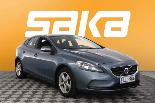 Sininen Viistoperä, Volvo V40 – LLO-984