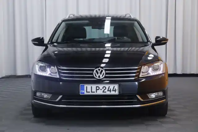 Musta Farmari, Volkswagen Passat – LLP-244