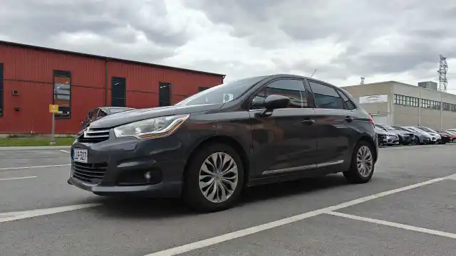 Harmaa Viistoperä, Citroen C4 – LLP-327