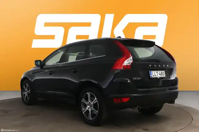 Musta Maastoauto, Volvo XC60 – LLT-480