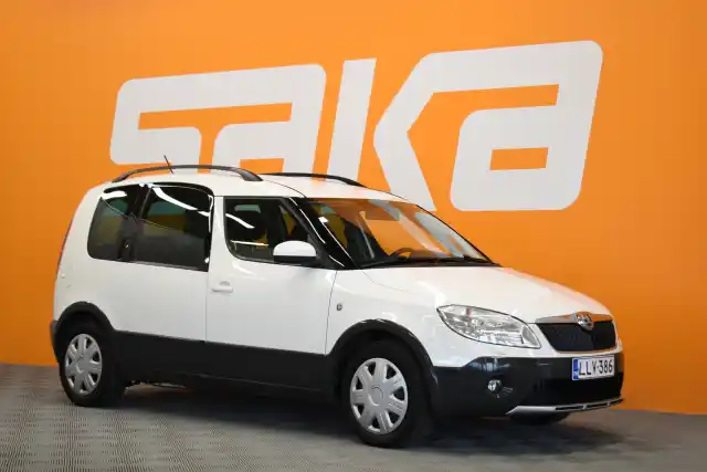 Valkoinen Tila-auto, Skoda Roomster – LLV-386