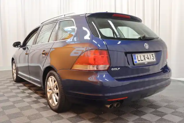 Sininen Farmari, Volkswagen Golf – LLX-413