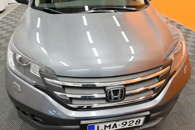 Harmaa Maastoauto, Honda CR-V – LMA-928